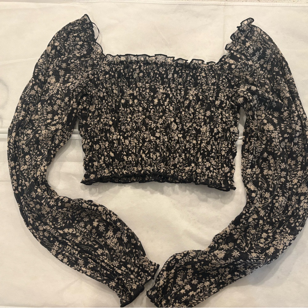 Socialite Black and Cream Scarf Elegant Accessories